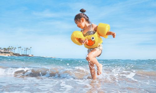 bambina spiaggia